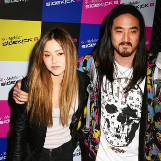 Devon Aoki, Steve Aoki in T-Mobile Sidekick iD Launch Party - Arrivals