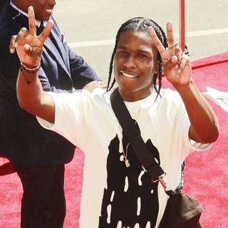 A$AP Rocky in 2012 MTV Video Music Awards - Arrivals - asap-rocky-2012-mtv-video-music-awards-01