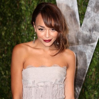 Ashley Madekwe in 2012 Vanity Fair Oscar Party - Arrivals
