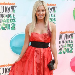 Ashley Tisdale in 2012 Kids' Choice Awards - Arrivals