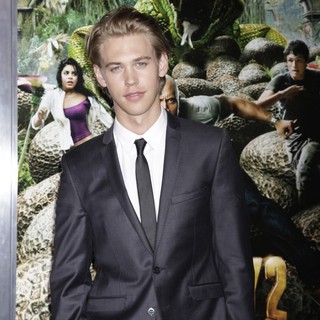 Austin Butler in The Los Angeles Premiere of Journey 2: The Mysterious Island - Arrivals - austin-butler-premiere-journey-2-the-mysterious-island-01