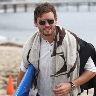 Austin Nichols in Surfrider Foundation's 5th Annual Celebrity Expression Session
