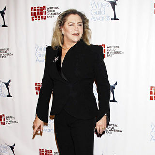 Kathleen Turner in The 63rd Annual Writers Guild Awards - Arrivals