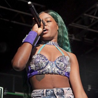 Azealia Banks in Azealia Banks Performing