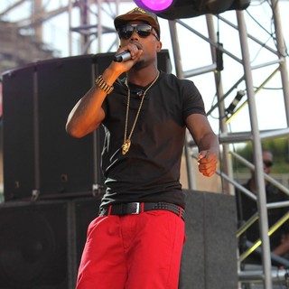 B.o.B in 102.7 KIIS FM's Wango Tango 2012 - Show