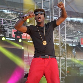 B.o.B in 102.7 KIIS FM's Wango Tango 2012 - Show