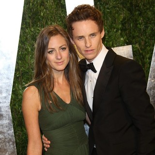 Hannah Bagshawe, Eddie Redmayne in 2013 Vanity Fair Oscar Party - Arrivals