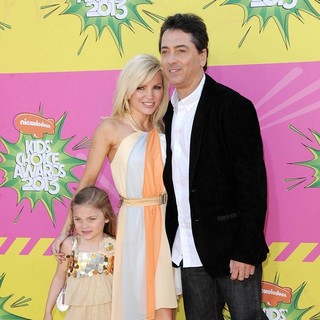 Bailey Baio, Renee Sloan, Scott Baio in Nickelodeon's 26th Annual Kids' Choice Awards - Arrivals
