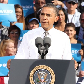 Barack Obama in Barack Obama Grassroots Rally