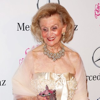 Barbara Davis in 26th Anniversary Carousel of Hope Ball - Presented by Mercedes-Benz - Arrivals