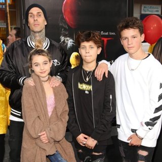 Shana Travis Together Again travis barker and shanna moakler back together again Shana Travis Together Again travis barker and shanna moakler back together again