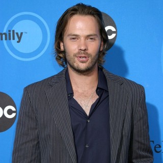 Barry Watson in ABC Television Group TCA Party