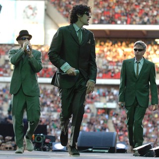 Beastie Boys in Beastie Boys at The Live Earth Concert