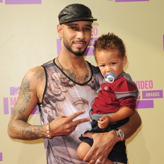Swizz Beatz, Egypt Dean in 2012 MTV Video Music Awards - Arrivals