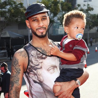 Swizz Beatz, Egypt Dean in 2012 MTV Video Music Awards - Arrivals