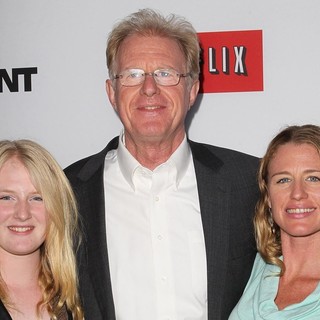Hayden Carson Begley, Ed Begley Jr., Amanda Begley in Netflix's Los Angeles Premiere of Season 4 of Arrested Development