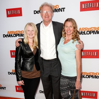 Hayden Carson Begley, Ed Begley Jr., Amanda Begley in Netflix's Los Angeles Premiere of Season 4 of Arrested Development