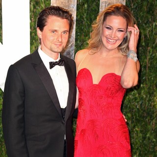 Matthew Bellamy, Kate Hudson in 2012 Vanity Fair Oscar Party - Arrivals
