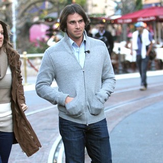 Ben Flajnik in Ben Flajnik Films An Appearance for Entertainment News Programme Extra