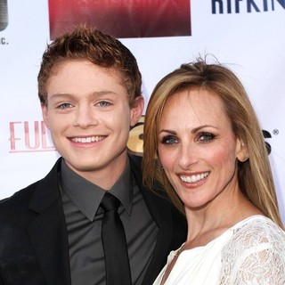 Sean Berdy, Marlee Matlin in 9th Annual GLAD Benefit Extravaganza - Arrivals
