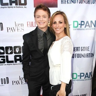 Sean Berdy, Marlee Matlin in 9th Annual GLAD Benefit Extravaganza - Arrivals
