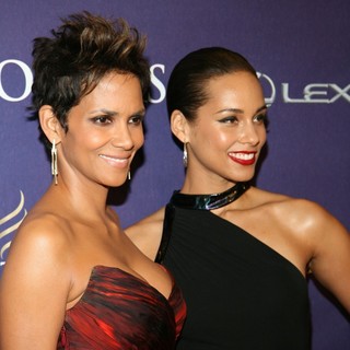 Halle Berry, Alicia Keys in BET Honors 2013: Red Carpet Presented by Pantene - Arrivals
