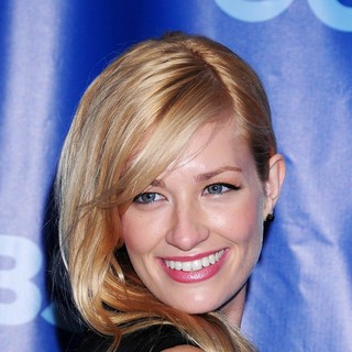 Beth Behrs in 2011 CBS Upfront