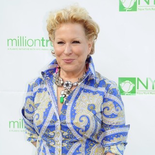 Bette Midler's New York Restoration Project's Tenth Annual Spring Picnic - bette-midler-tenth-annual-spring-picnic-02