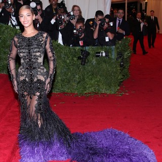 Beyonce Knowles in Schiaparelli and Prada Impossible Conversations Costume Institute Gala