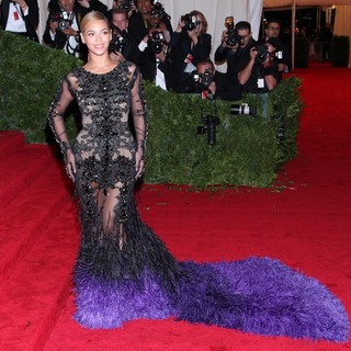 Beyonce Knowles in Schiaparelli and Prada Impossible Conversations Costume Institute Gala