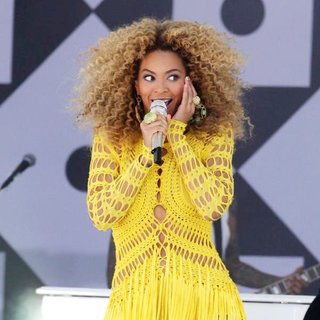 Beyonce Knowles in Burger King Presents The GMA Summer Concert Series