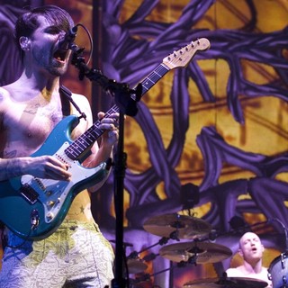 Biffy Clyro Playing A Headline Gig - biffy-clyro-playing-headline-gig-02