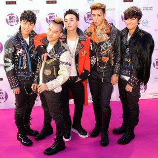 Big Bang in The MTV Europe Music Awards 2011 (EMAs) - Arrivals