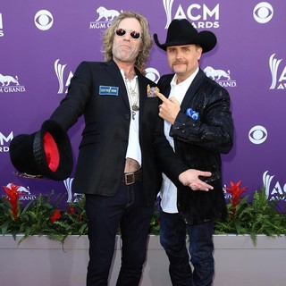 Big & Rich in 48th Annual ACM Awards - Arrivals - big-rich-48th-annual-acm-awards-08