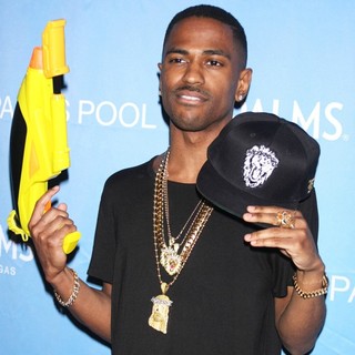 Big Sean Performs at Ditch Saturdays