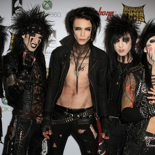 Black Veil Brides in 2012 Revolver Golden Gods Awards Show - black-veil-brides-2012-revolver-golden-gods-awards-show-01