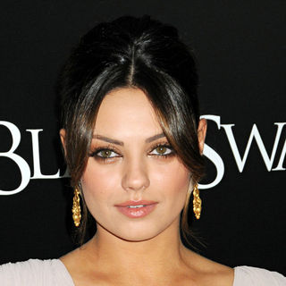 Mila Kunis in New York Premiere of 'Black Swan' - Arrivals