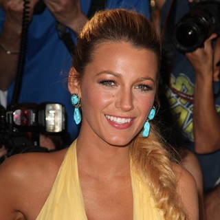 Blake Lively in New York Premiere of Savages - Outside Arrivals