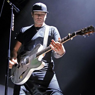 Blink-182 Performing Live - blink-182-performing-live-14