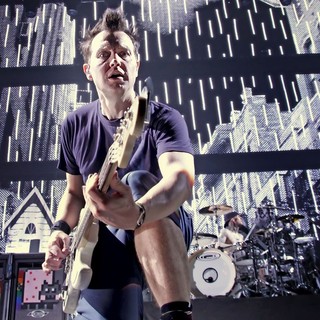 Blink-182 Performing Live - blink-182-performing-live-15