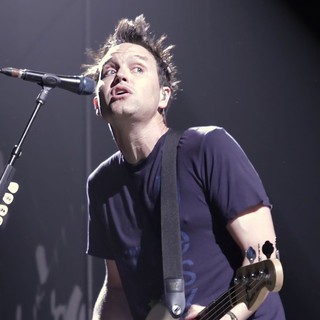 Blink-182 Performing Live - blink-182-performing-live-17