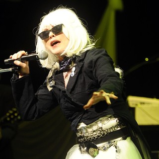 Debbie Harry, Blondie in Blondie Performing Live at The Paradiso