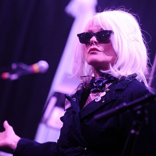 Debbie Harry, Blondie in Blondie Performing Live at The Paradiso