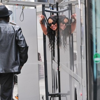 Bobbi Kristina Brown in Bobbi Kristina Brown Leaving The Hotel de Rome