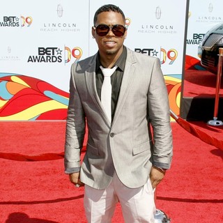 Bobby V in 2009 BET Awards - Arrivals