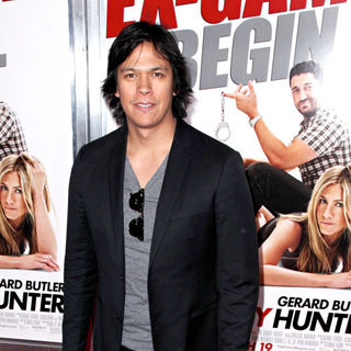 Chaske Spencer in Premiere of 'The Bounty Hunter' - Arrivals