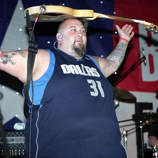 Chris Burney, Bowling For Soup in Bowling For Soup Perform Live for The Fifth Anniversary Celebration