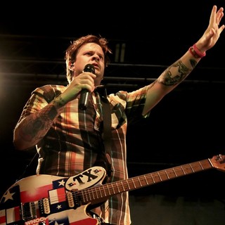 Jaret Reddick, Bowling For Soup in Bowling For Soup Performing at Liverpool O2 Academy