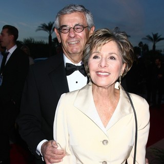 Stewart Boxer, Barbara Boxer in 24th Annual Palm Springs International Film Festival Awards Gala - Red Carpet