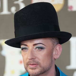 Boy George in The 2013 Brit Awards - Arrivals - boy-george-2013-brit-awards-01